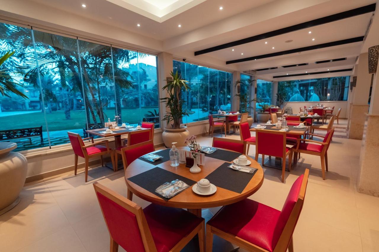 Swiss Inn Pyramids Golf Resort 6th of October City Zewnętrze zdjęcie